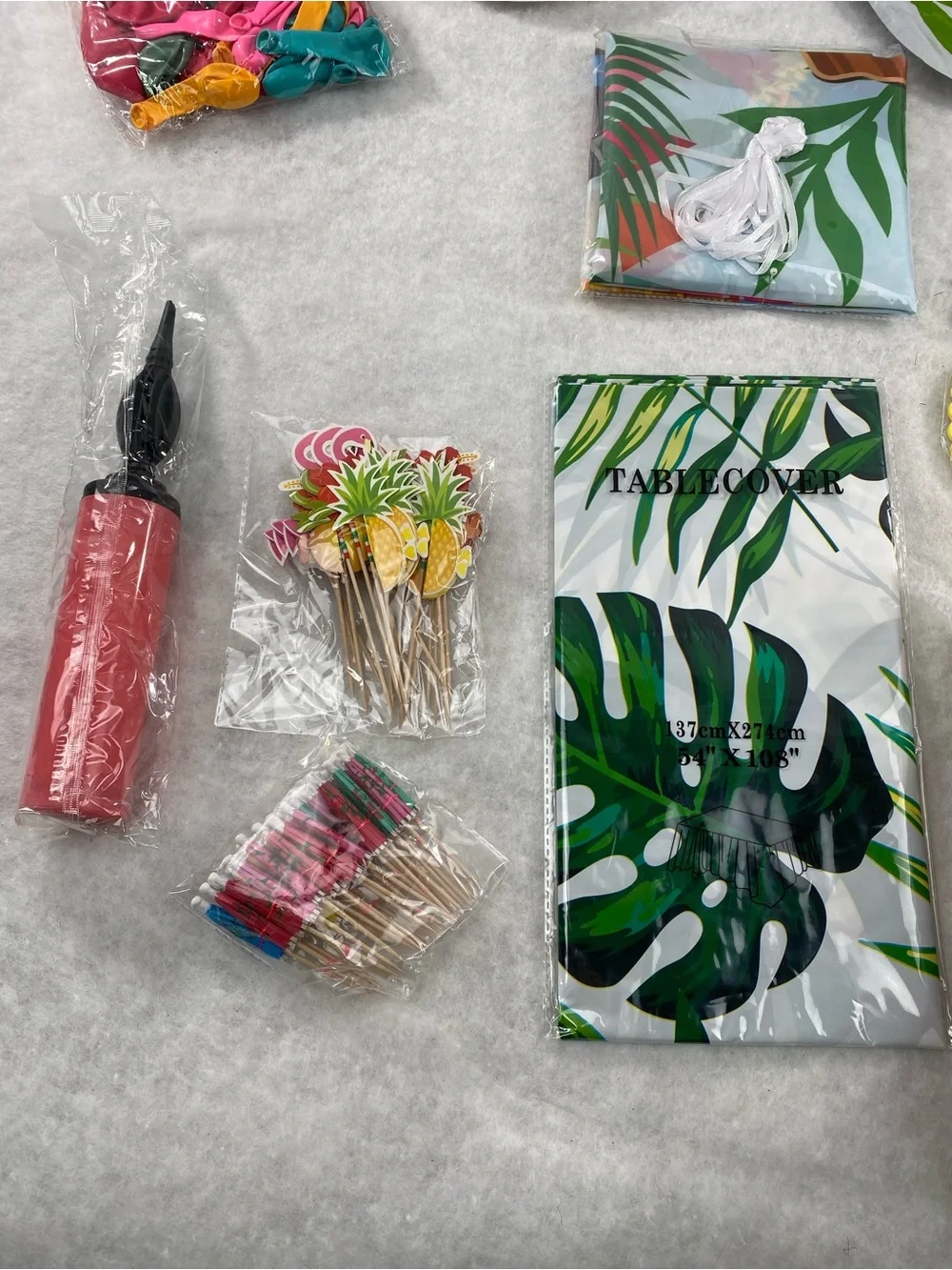 Tropical Aloha Birthday Party Decorations - Multicolor